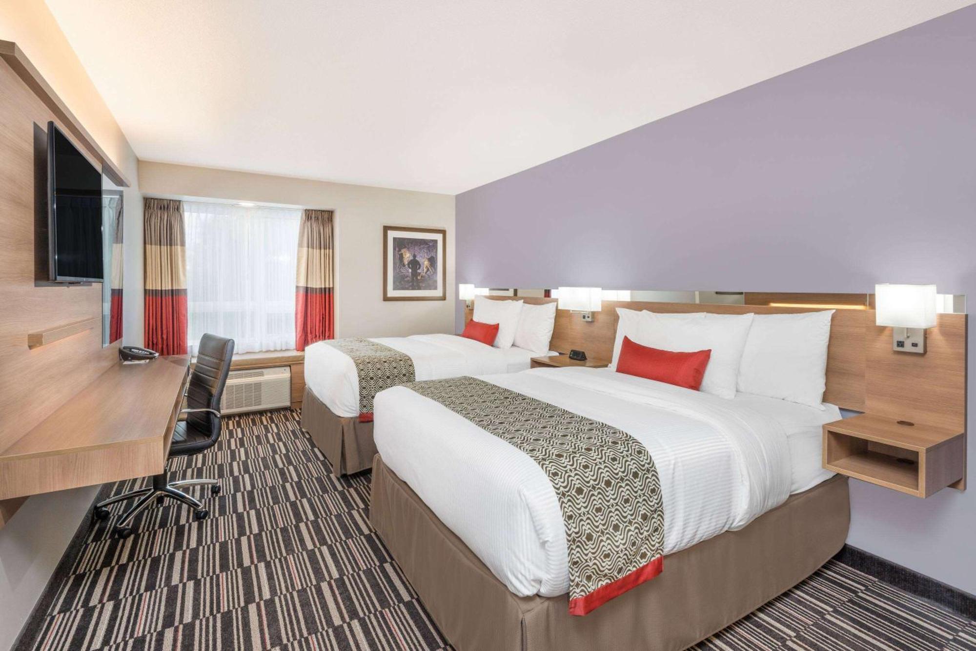 Microtel Inn & Suites By Wyndham Съдбъри Екстериор снимка